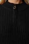 Erkek Siyah Dik Yaka Fermuar Detaylı Fitilli Triko Elbise