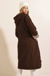 Kadın Kahverengi Fermuarlı Beli Büzgülü Kol Manşetli Kapşonlu Uzun Trençkot